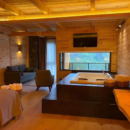 Suvand House فندق *