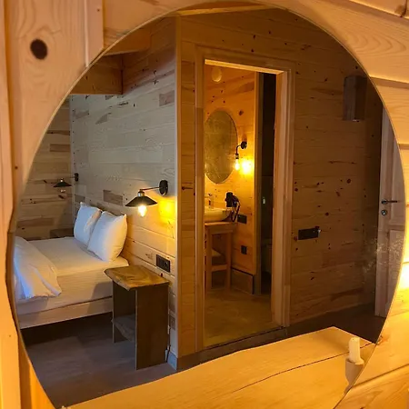 فندق Suvand House